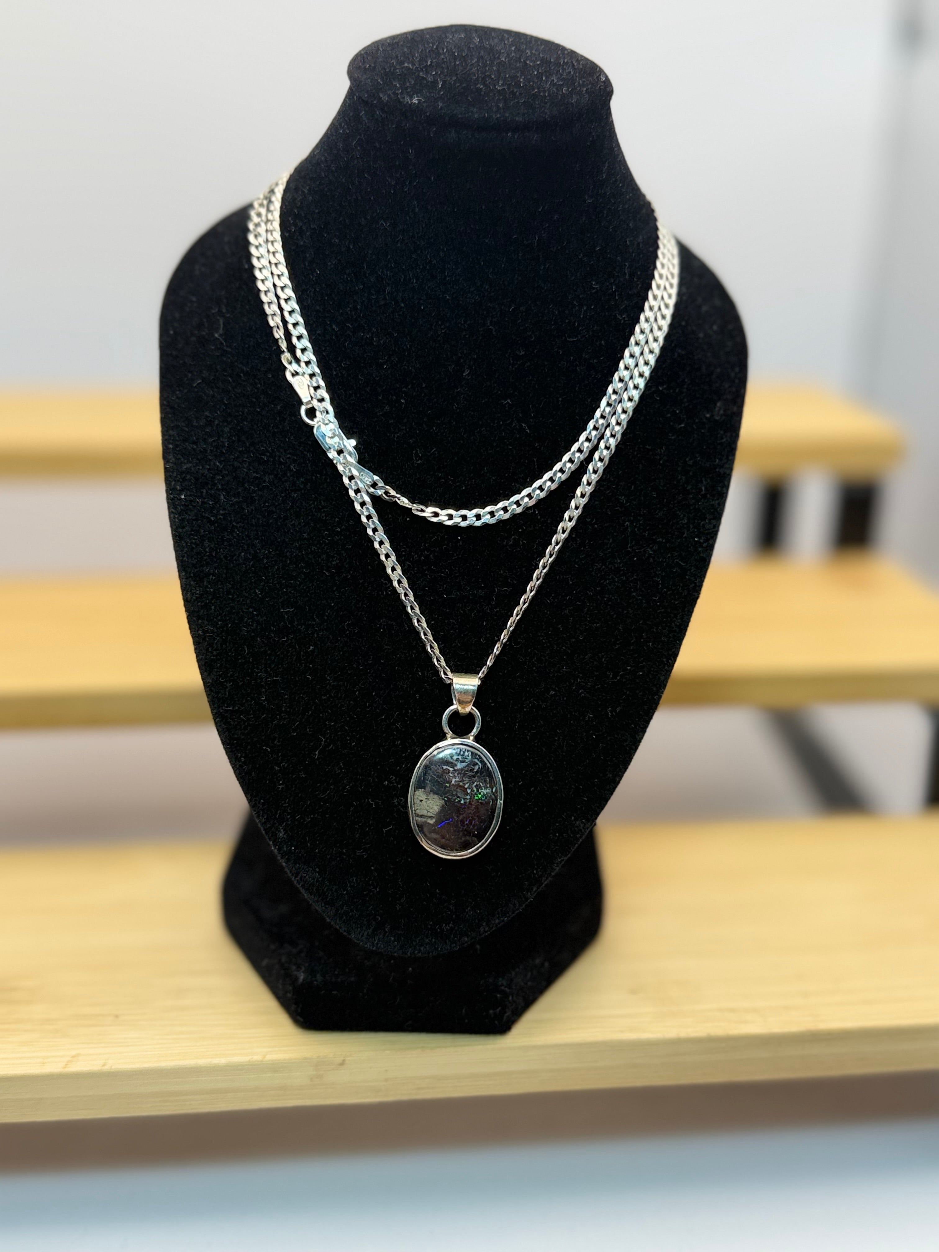 Collar de ópalo Boulder en plata de ley